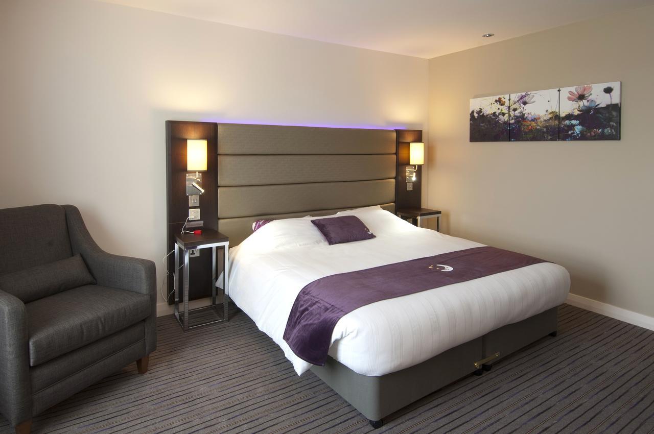 Premier Inn London Brixton Exterior foto