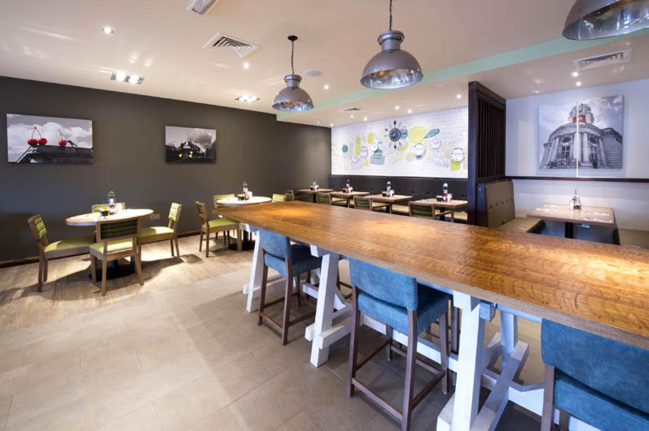Premier Inn London Brixton Exterior foto