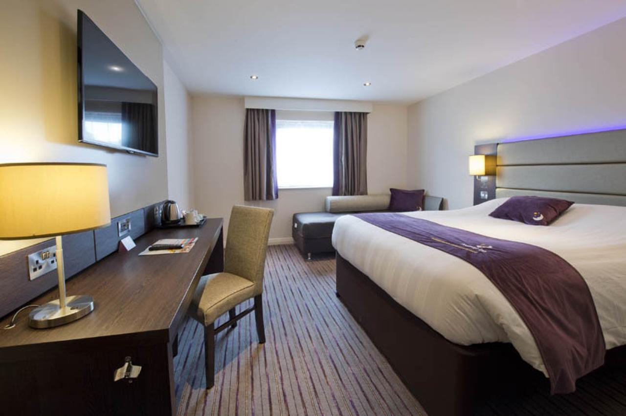 Premier Inn London Brixton Exterior foto